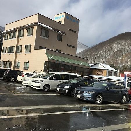 Onsen Minshuku Yutakaya Hotel Yuzawa  Buitenkant foto