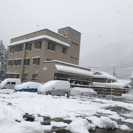 Onsen Minshuku Yutakaya Hotel Yuzawa  Buitenkant foto